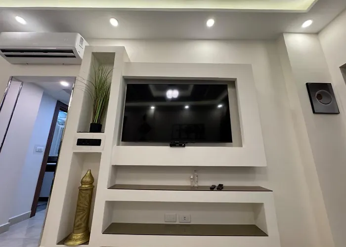 Yoni's Paradise شرم الشيخ